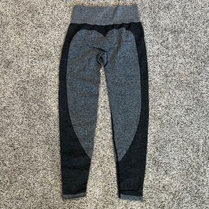 Victoria Secret PINK Gray and Black Leggings